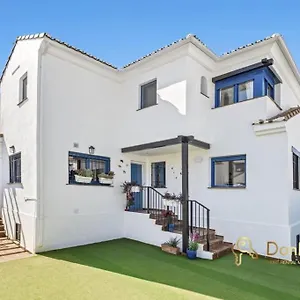  Сasa de vacaciones Casa Pareada En Los Pinos De Alhaurin Malaga